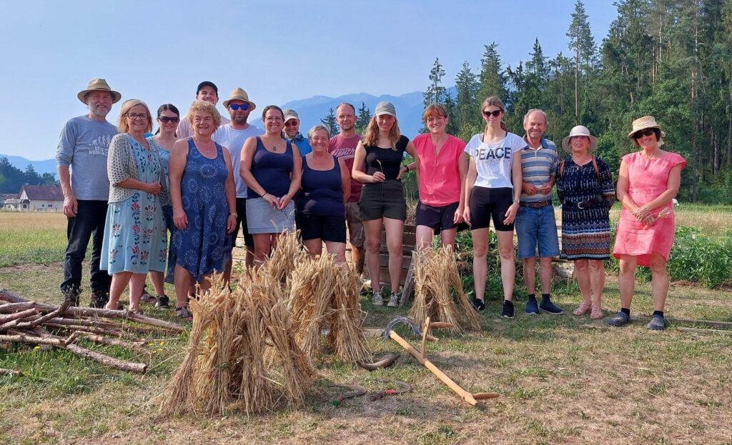 The team of the Weltacker St. Michael at Global Field.